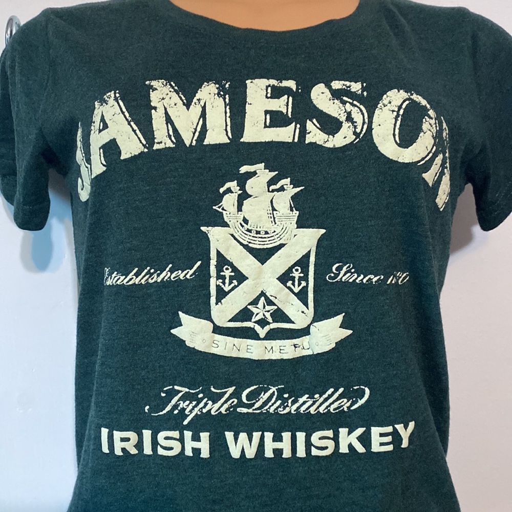 Graphic tee - Picture 2 of 5